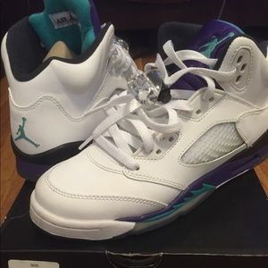 AIR JORDAN 5 RETRO ‘grape’ 4.5 Y